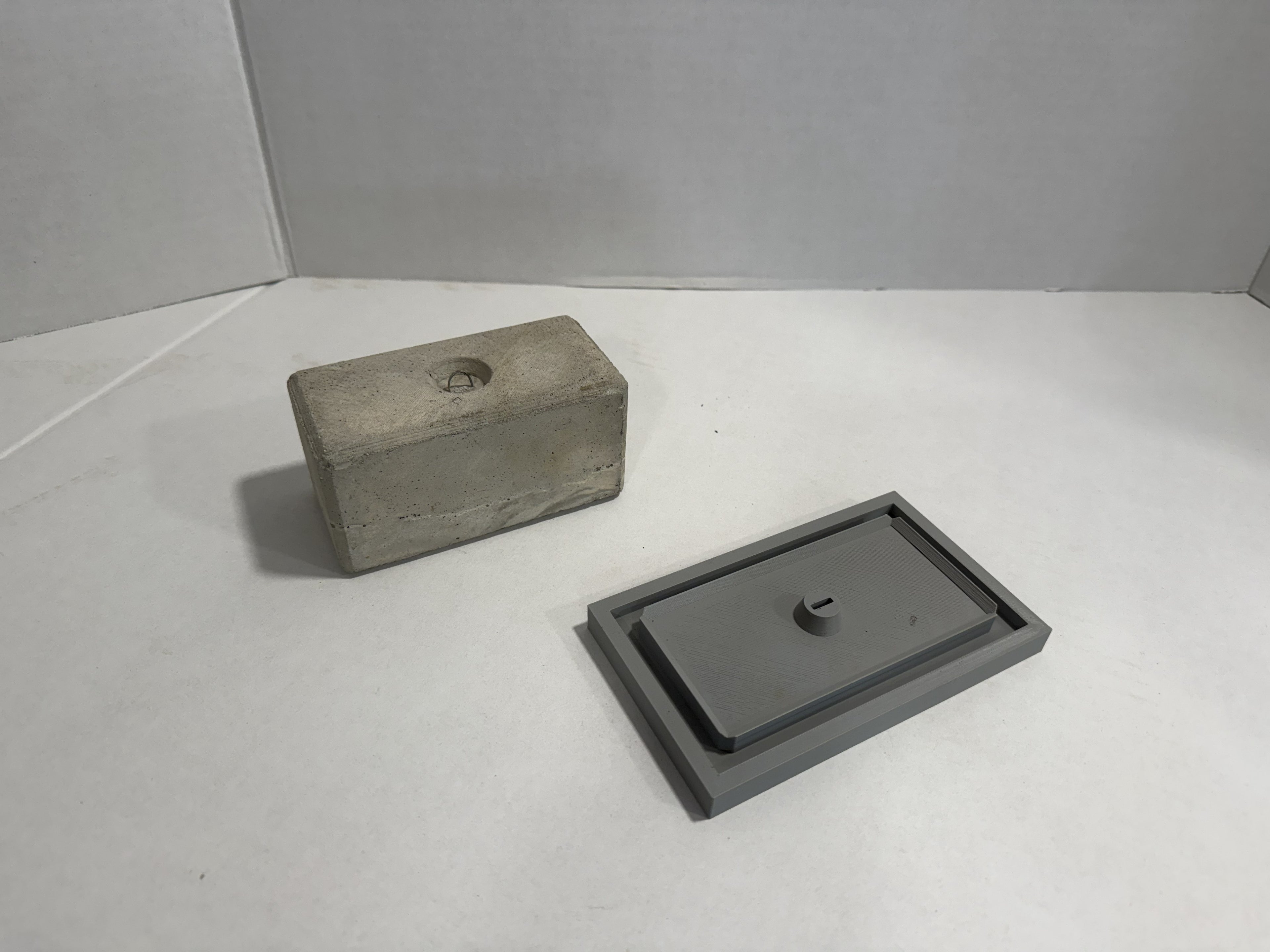 1/12 Scale Top Cap 1x2 RC Retaining Wall Form Set (1-Piece, FORM ONLY)